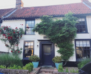 The Homestead Holiday Home in Wells for 10